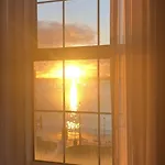 Anns Sea View Apartmán